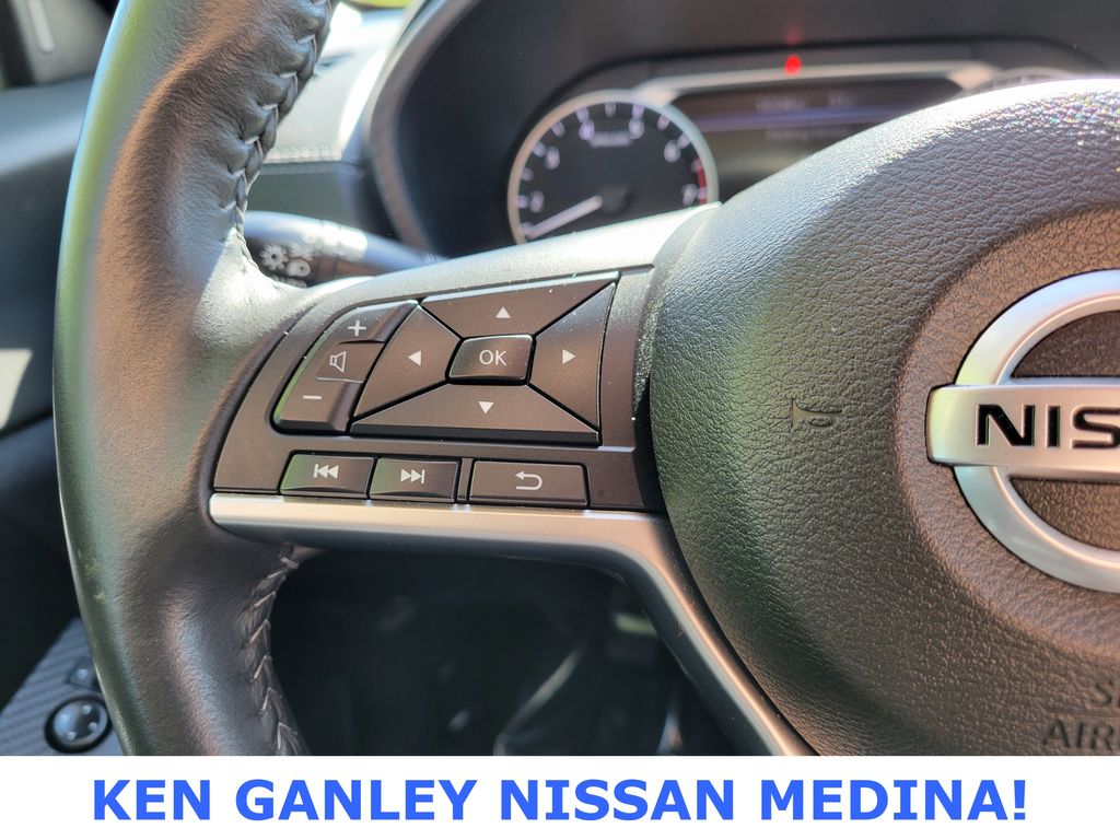 2023 Nissan Sentra SV photo