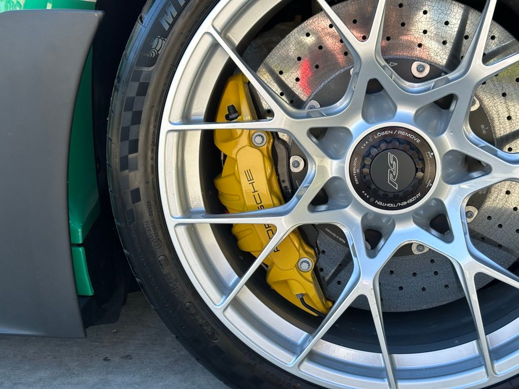 Thumbnail: 2025 Porsche 911 - 15