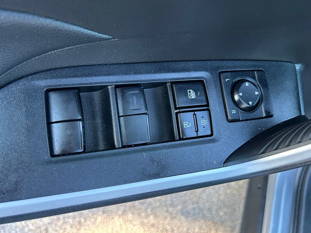 Thumbnail: 2025 Toyota RAV4 - 16