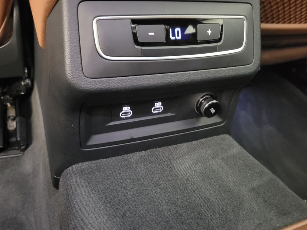 Thumbnail: 2022 Audi A6 - 21