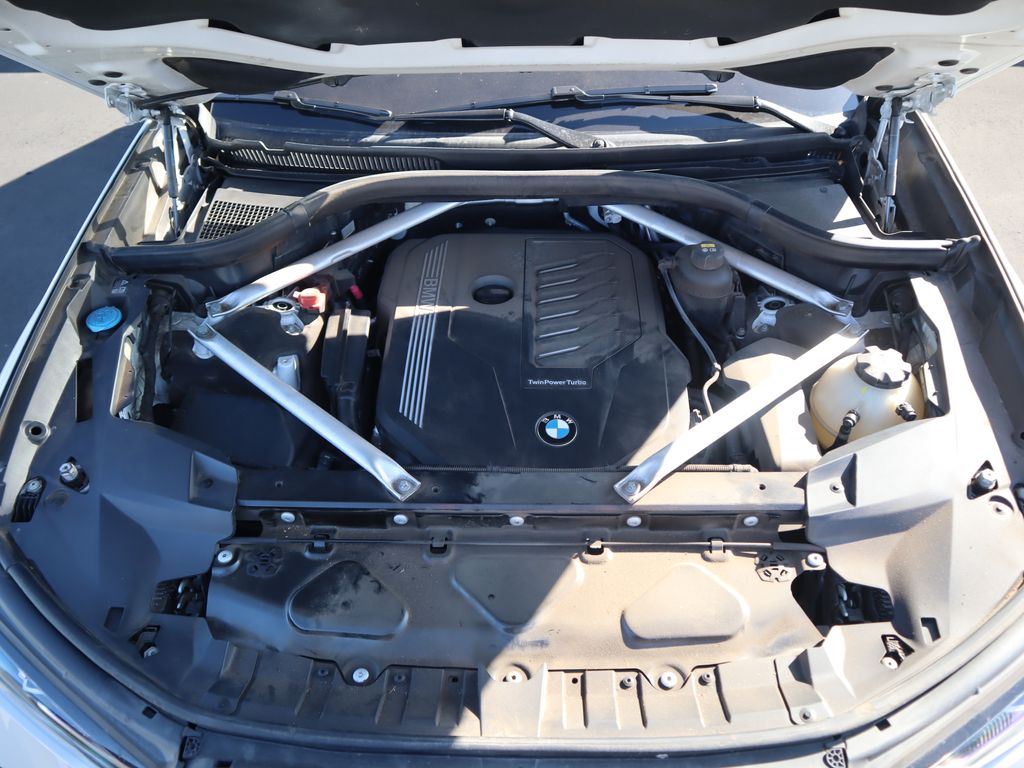 Thumbnail: 2020 BMW X7 - 14