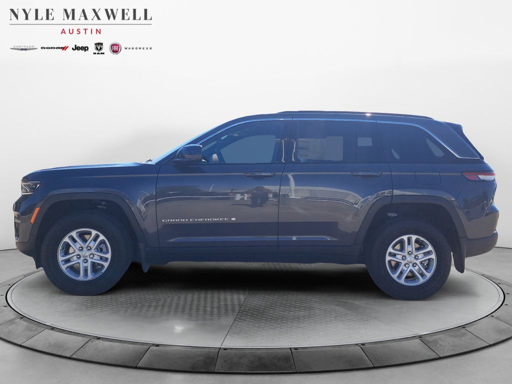 New Car 2025 Jeep Grand Cherokee  Laredo For Sale Under $40,000 In Austin, Texas