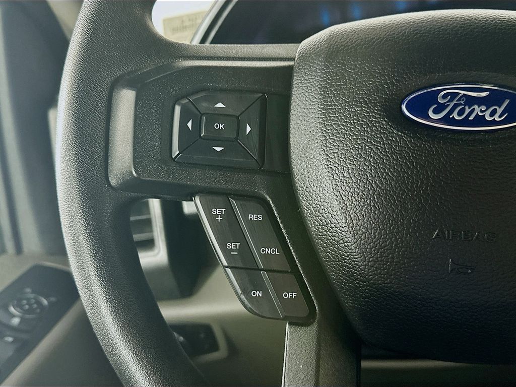 Used 2019 White Ford XL image 26