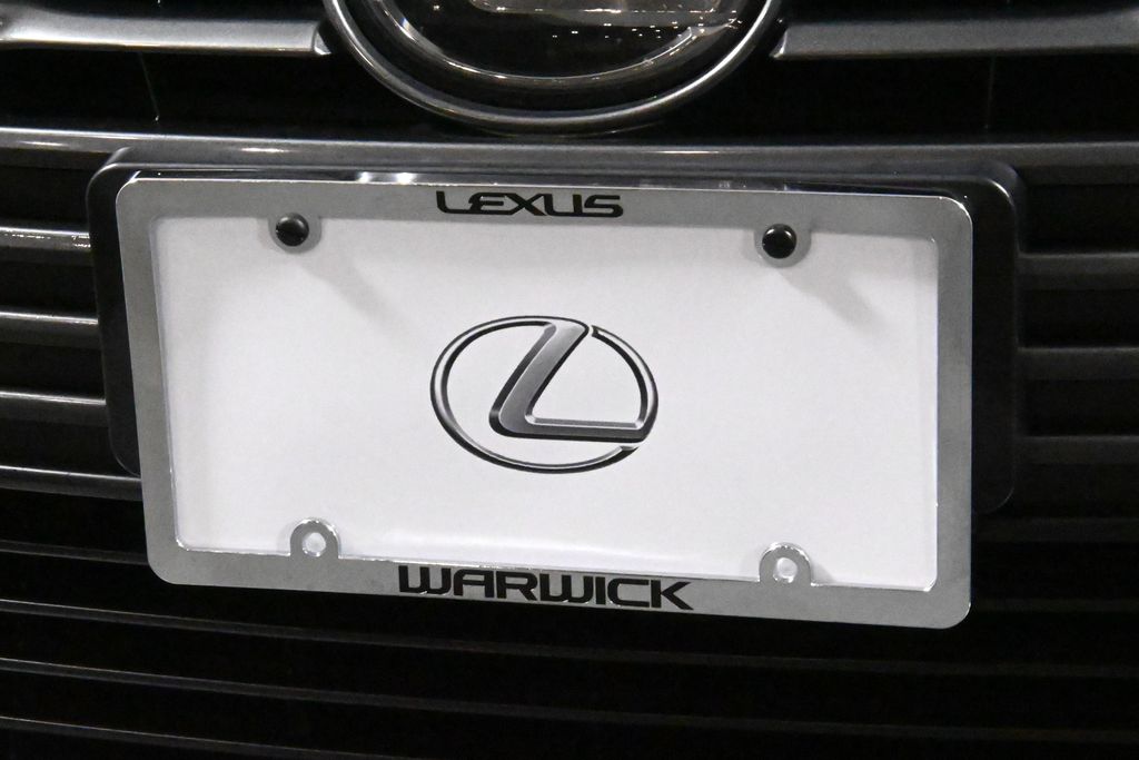 Thumbnail: 2020 Lexus IS - 14