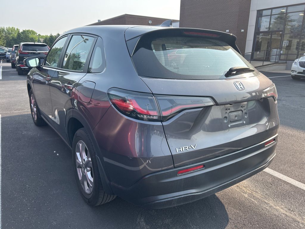 2023 Honda HR-V LX 2