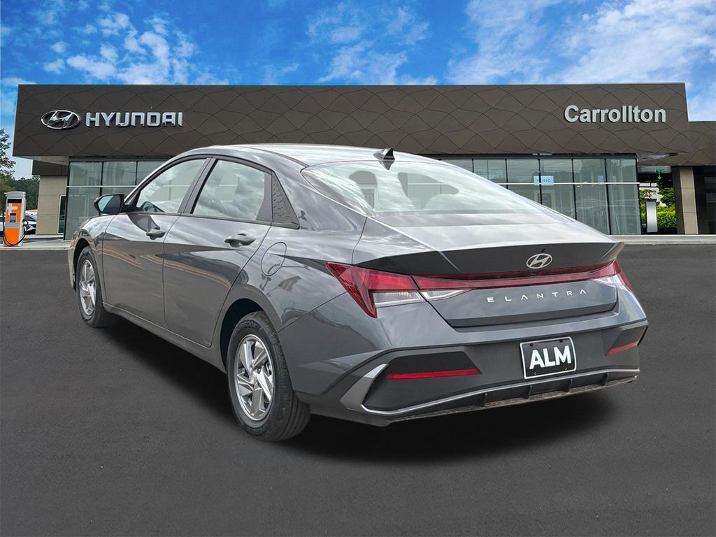 New 2026 Gray Hyundai SE image 8
