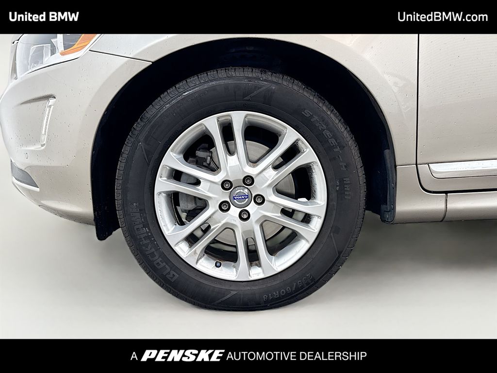 Thumbnail: 2016 Volvo XC60 - 2