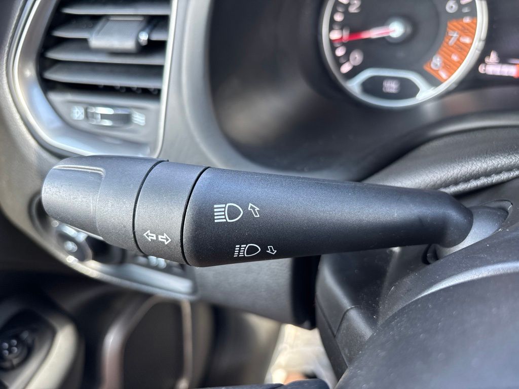 Used 2022 Jeep Renegade SUV