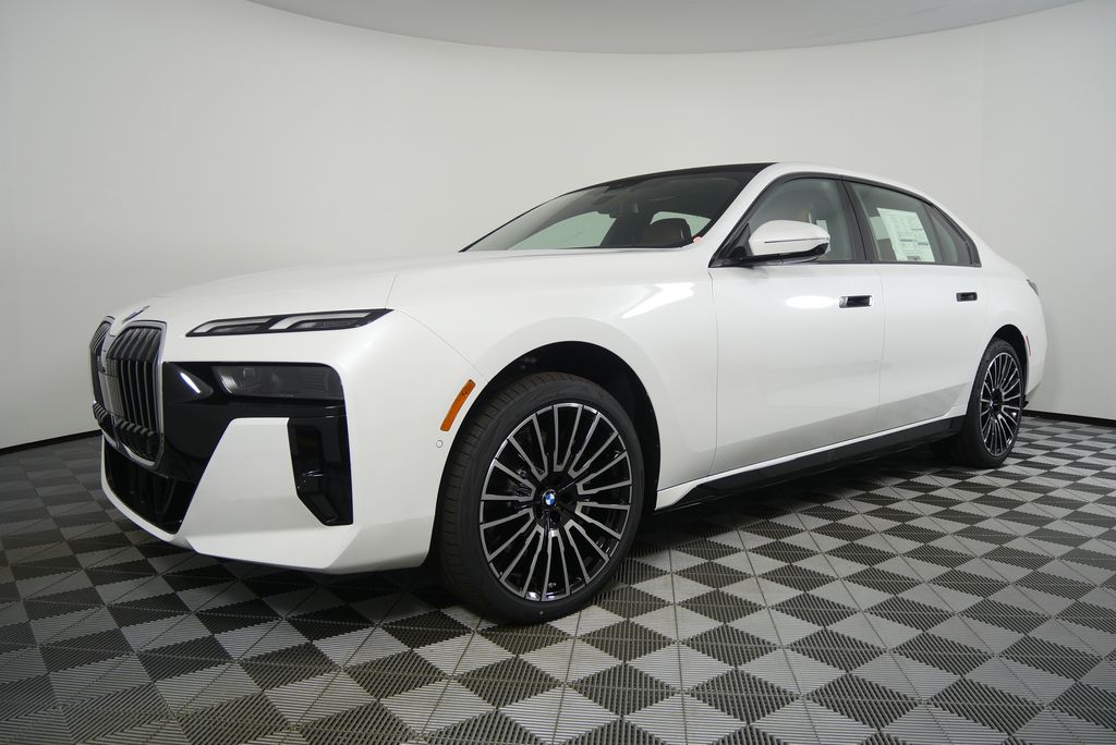 Thumbnail: 2026 BMW 7 Series - 8
