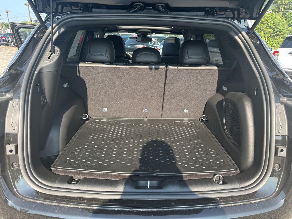 New 2025 Jeep Compass SUV