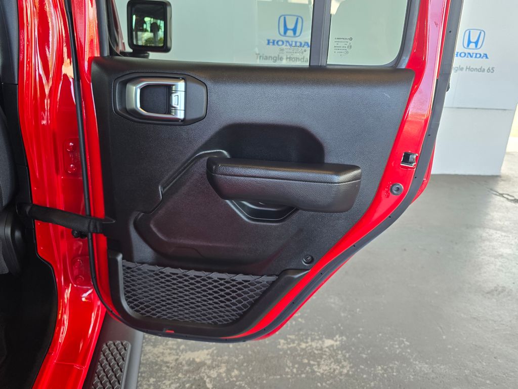Thumbnail: 2024 Jeep Gladiator - 26