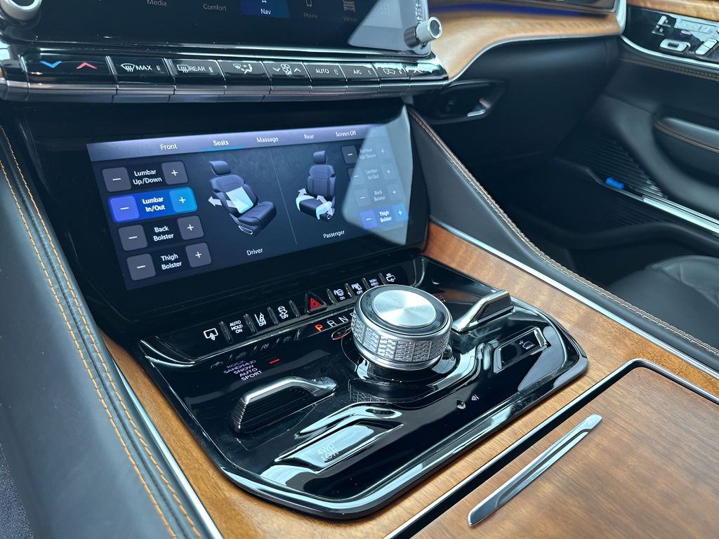 Used Car 2022 Jeep Grand Wagoneer  Series Iii For Sale Under $60,000 In Austin, Texas