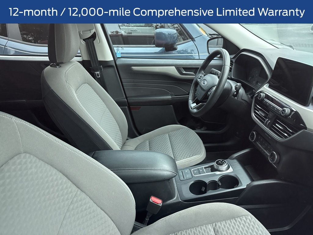2022 Ford Escape SE Sport photo 4