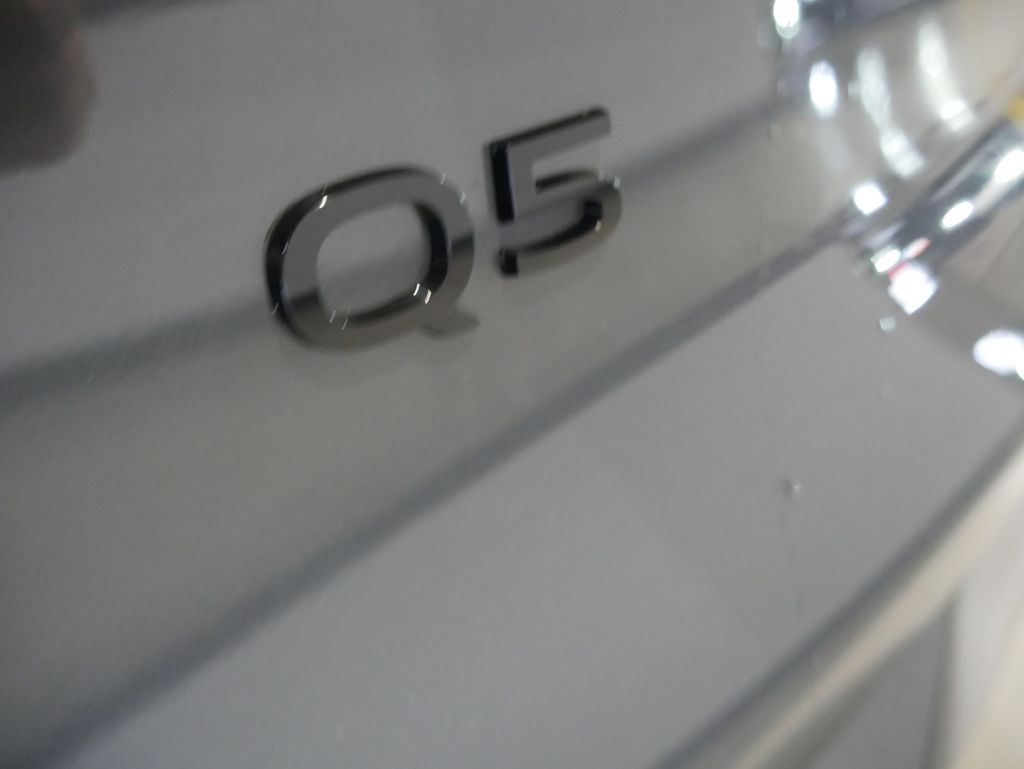 Thumbnail: 2026 Audi Q5 - 9