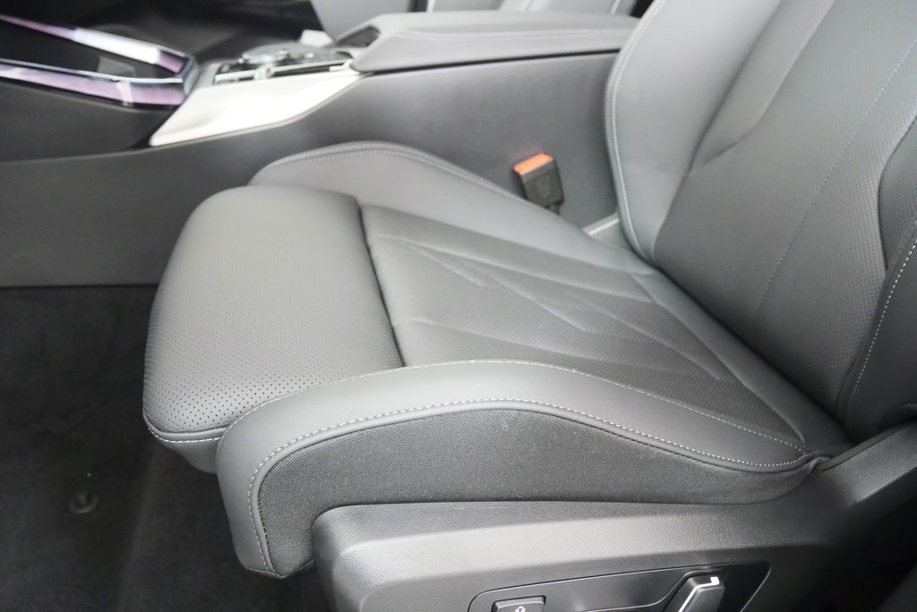 Thumbnail: 2026 BMW X3 - 10