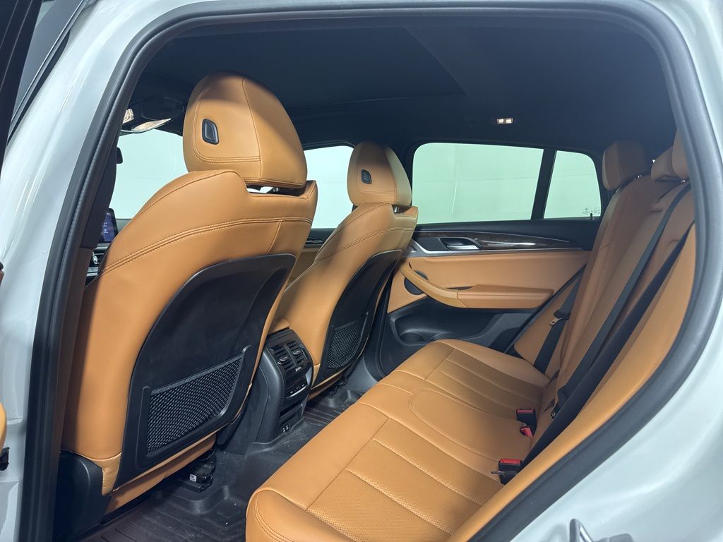 Thumbnail: 2023 BMW X4 - 10