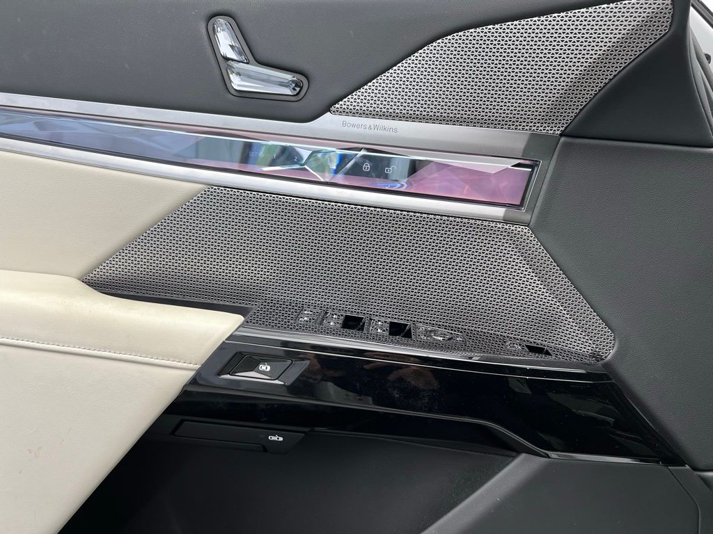 Thumbnail: 2024 BMW 7 Series - 20