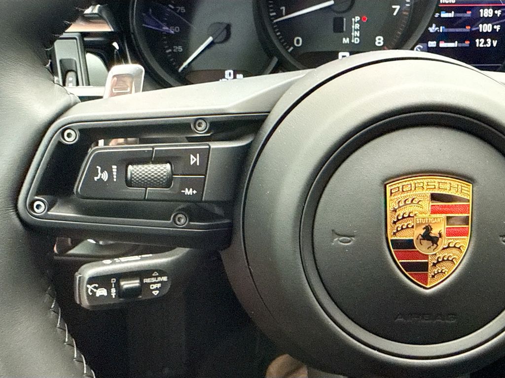 Thumbnail: 2026 Porsche Macan - 14