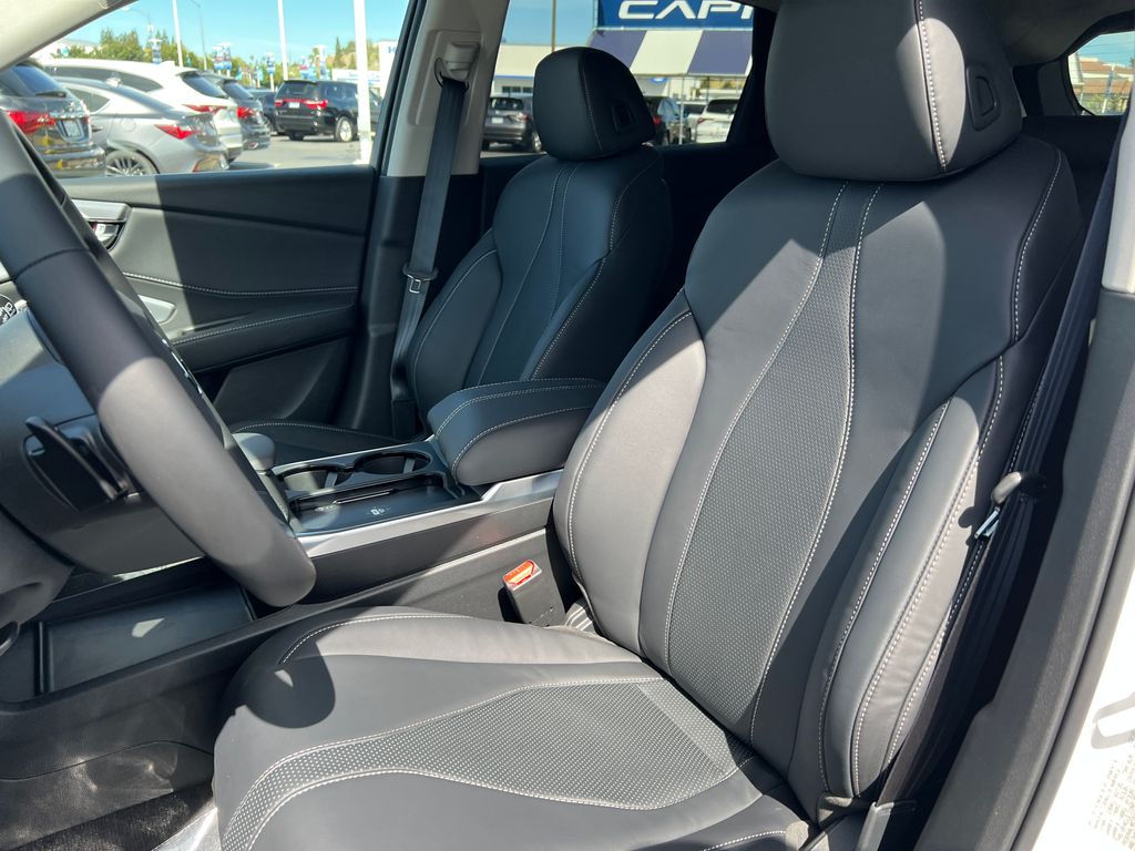 Thumbnail: 2026 Acura RDX - 16