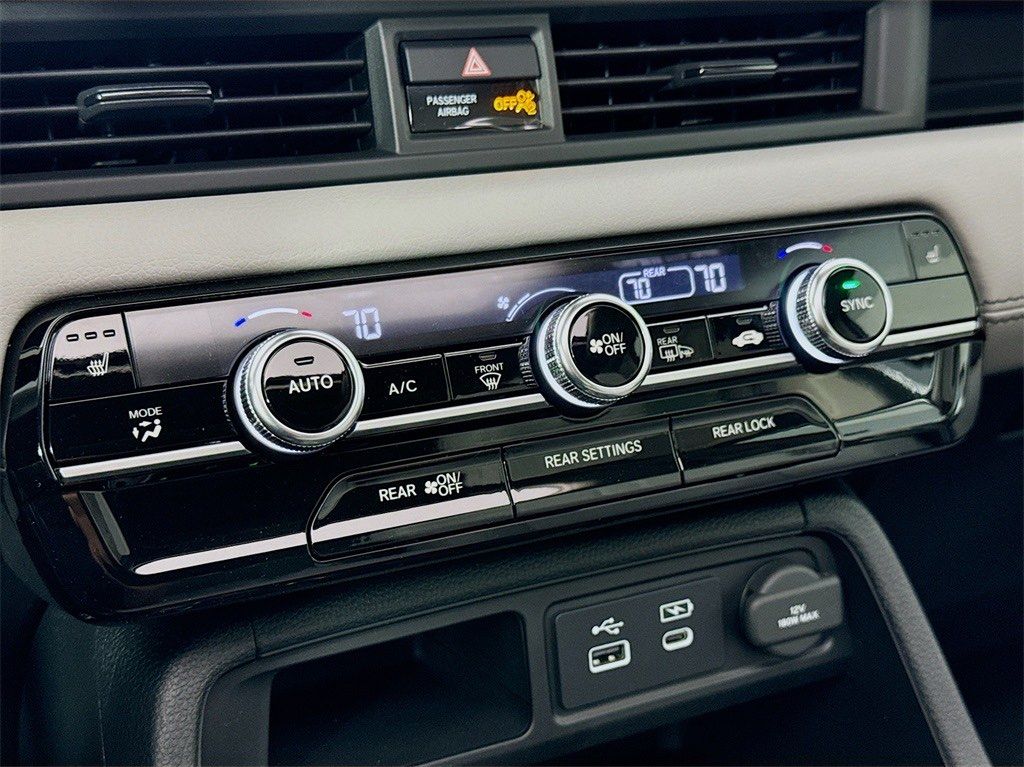 Used Car 2025 Honda Pilot  Touring For Sale Under $50,000 In Austin, Texas