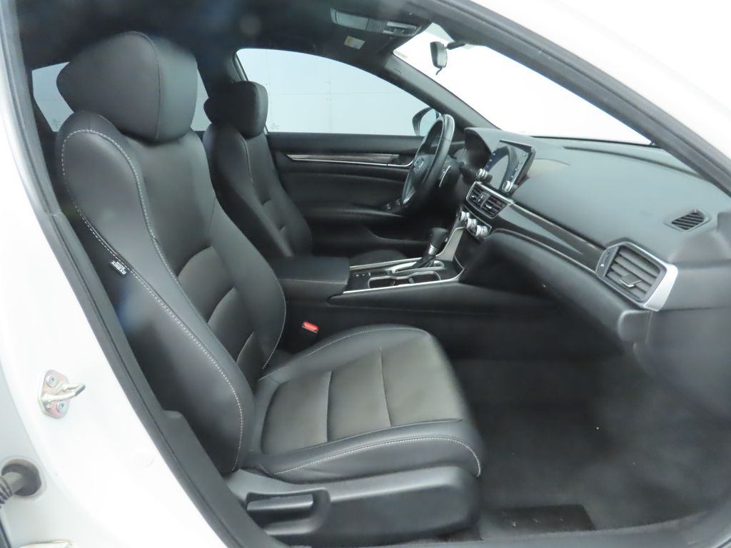 Thumbnail: 2019 Honda Accord - 20