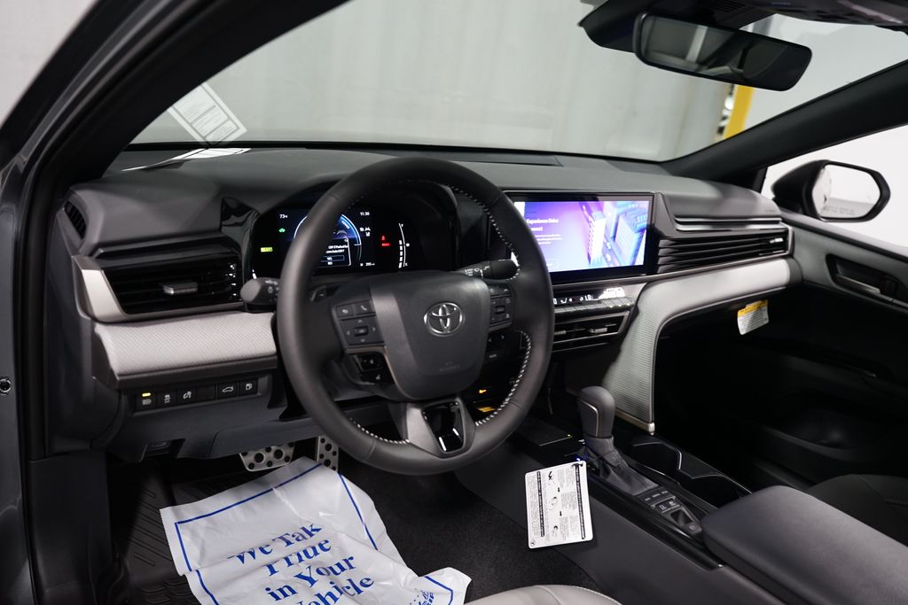 Thumbnail: 2026 Toyota Camry - 11
