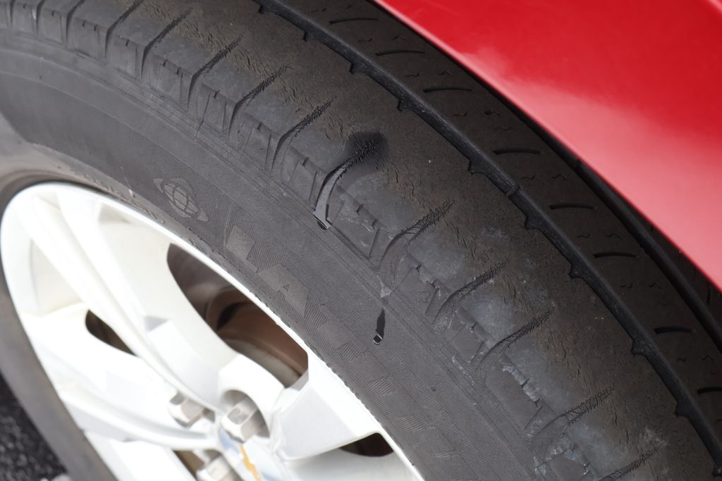 Thumbnail: 2014 Chevrolet Equinox - 8