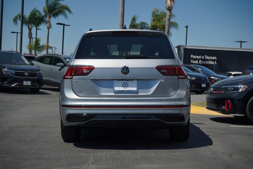 2024 Volkswagen Tiguan 2.0T SE R-Line Black 4