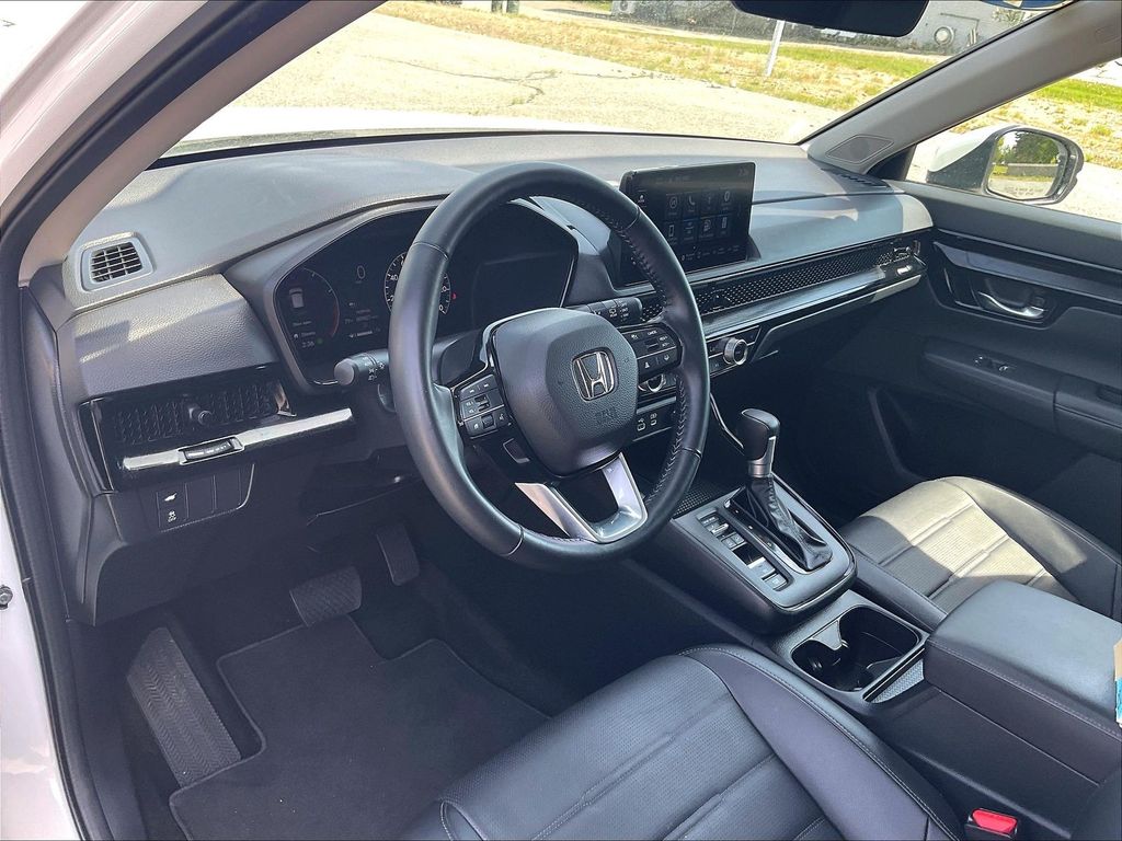 2025 Honda CR-V — photo 8