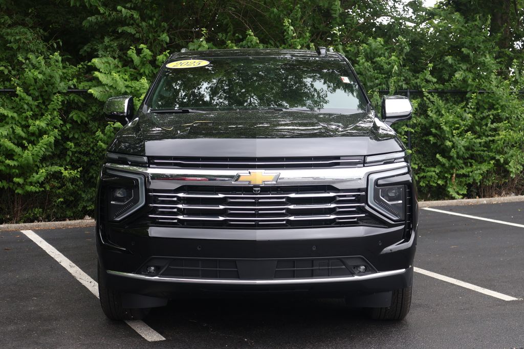 Thumbnail: 2025 Chevrolet Suburban - 2