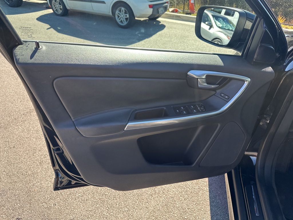 Used Car 2015 Volvo Xc60  T5 Premier Plus For Sale Under $12,000 In Austin, Texas