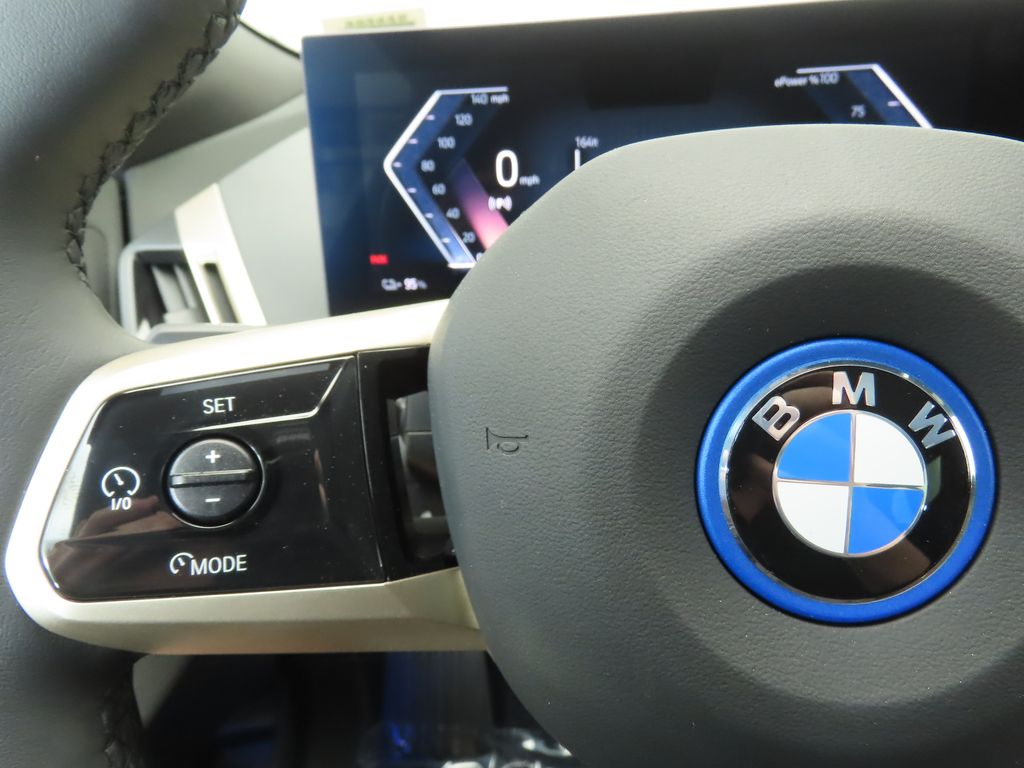 2025 BMW iX xDrive50 11