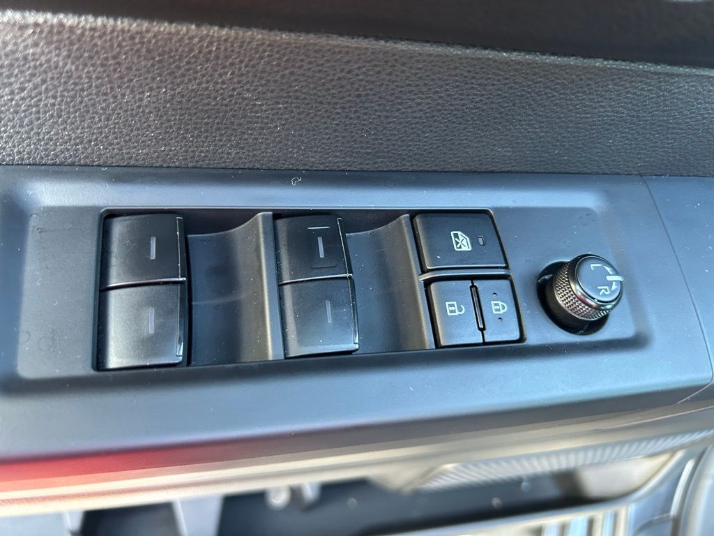 Thumbnail: 2025 Toyota Tundra - 16