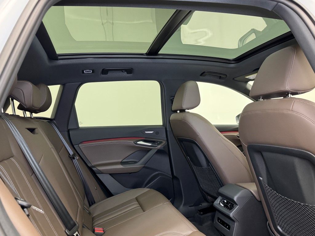 2025 Audi e-tron Premium 15