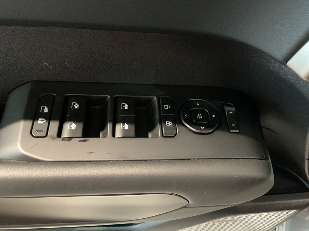 New 2027 Gray Kia SX-Prestige image 11