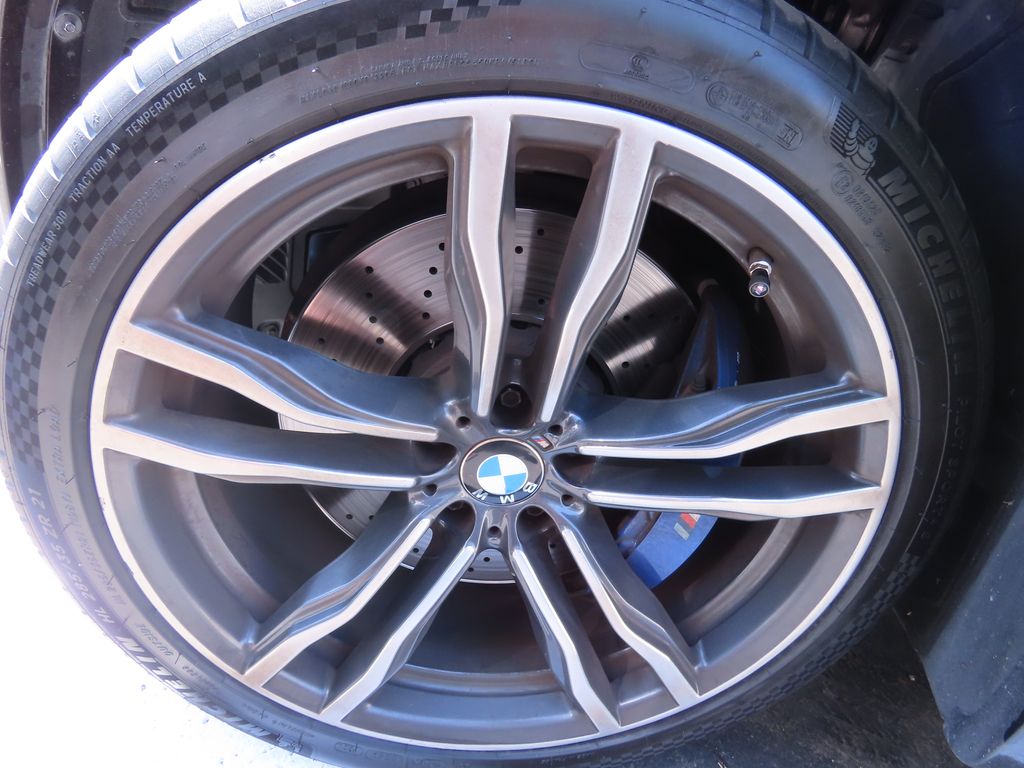 Thumbnail: 2016 BMW X5 - 15