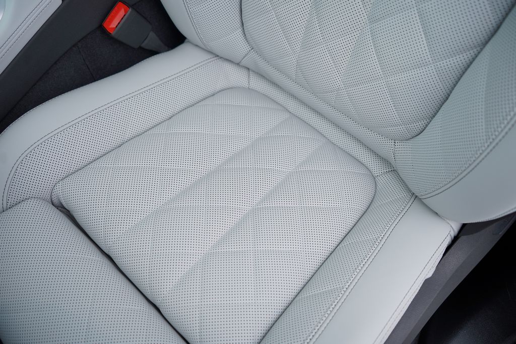 Thumbnail: 2026 BMW X5 - 11