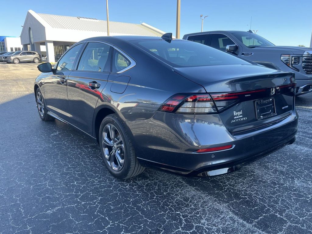 2025 Honda Accord Hybrid EX-L 4