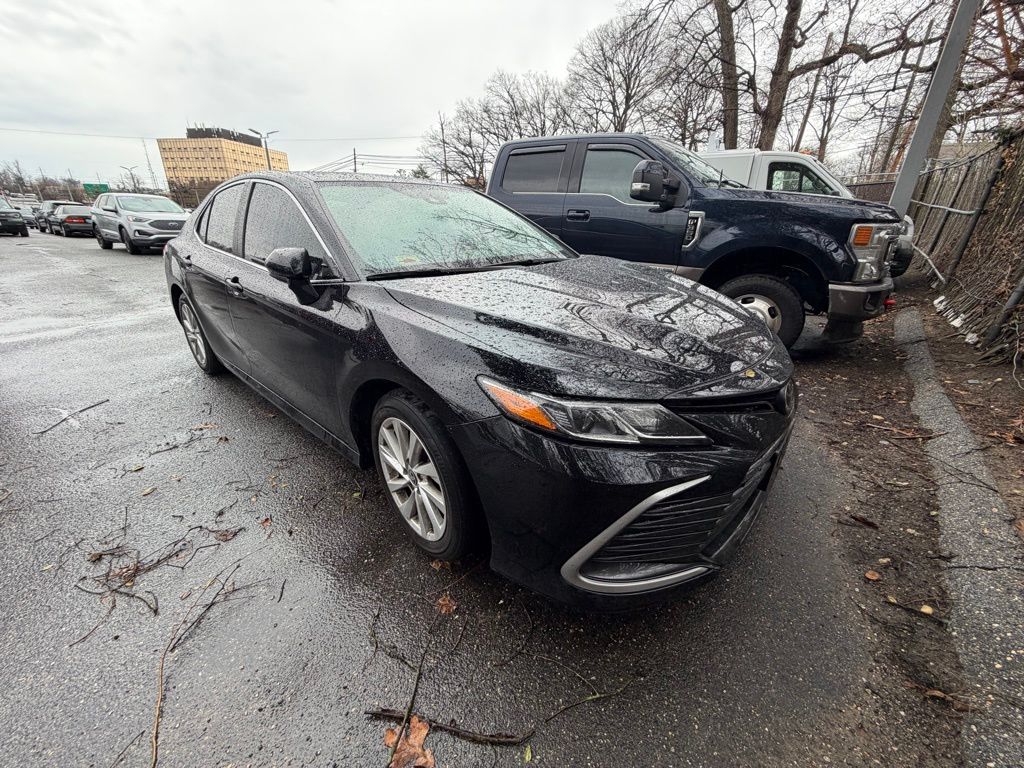 2023 Toyota Camry LE FWD