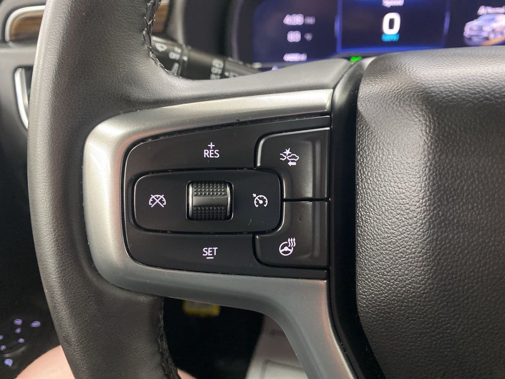 2023 Chevrolet Suburban Premier photo