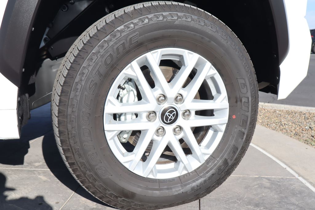 Thumbnail: 2024 Toyota Tundra - 31