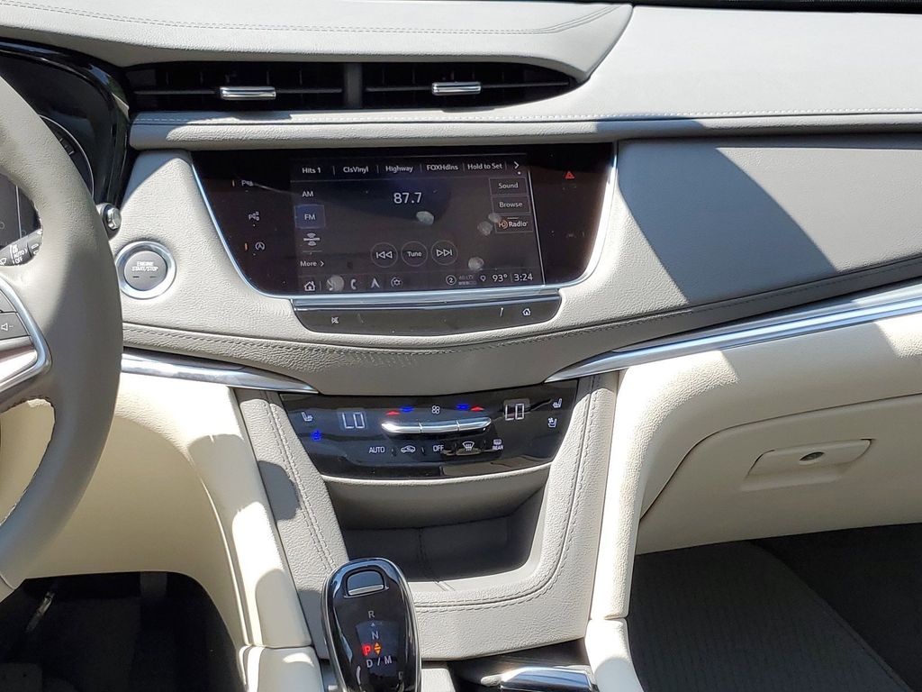 2024 Cadillac XT5 Premium Luxury 38