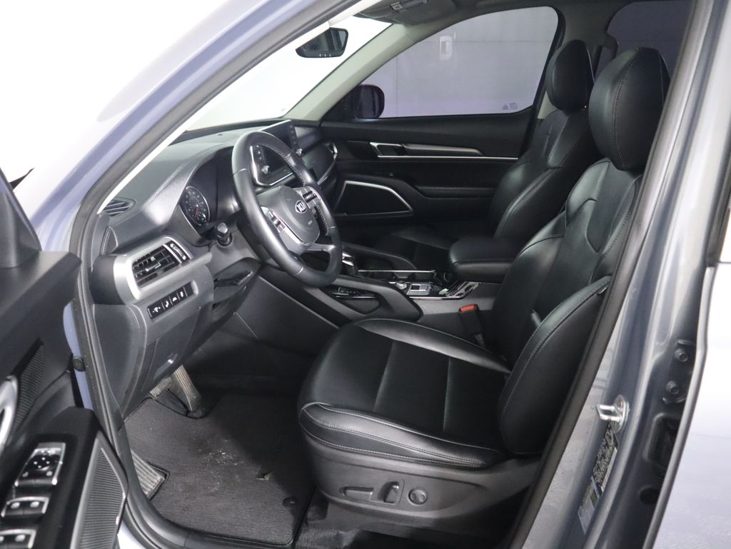 Thumbnail: 2020 Kia Telluride - 19