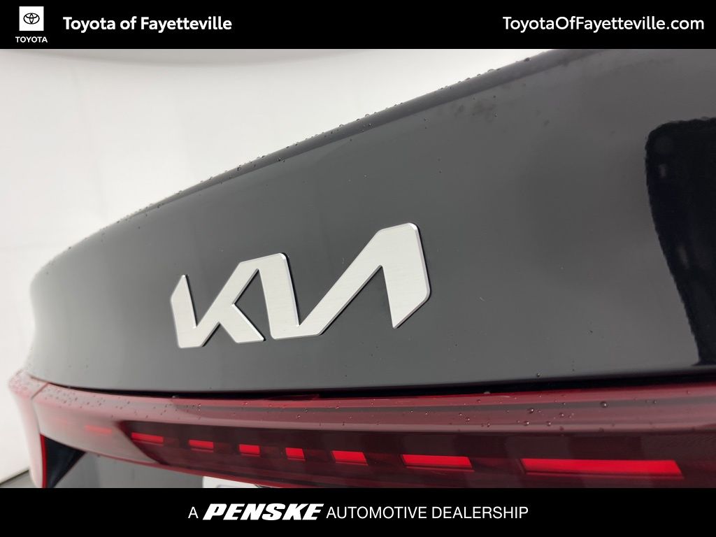 Thumbnail: 2023 Kia Forte - 3