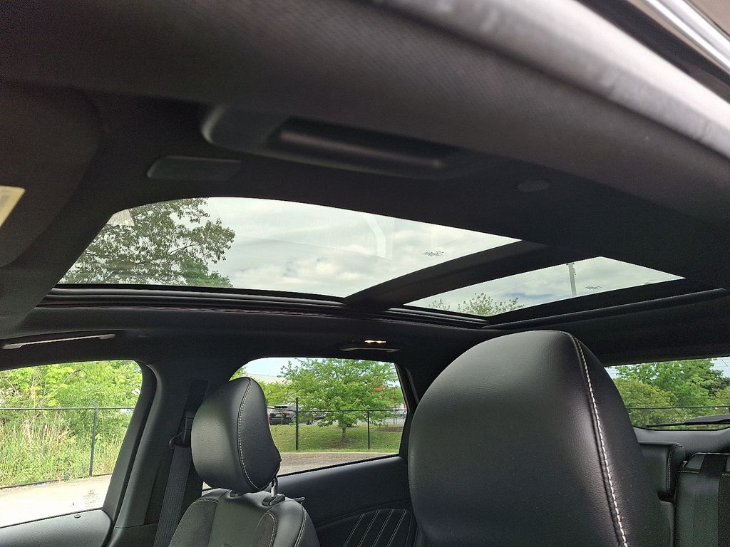 Thumbnail: 2019 Ford Edge - 15