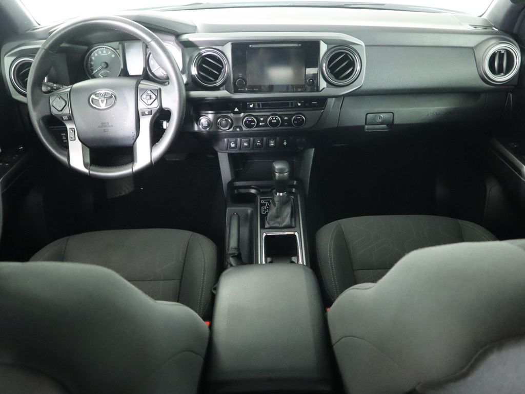 Thumbnail: 2017 Toyota Tacoma - 13