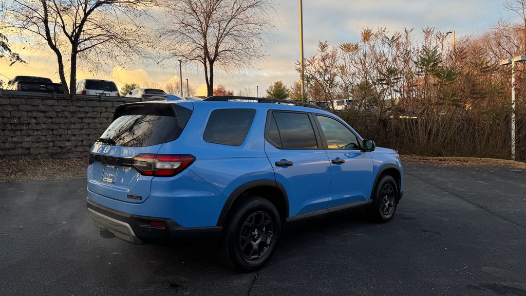 2023 Honda Pilot TrailSport photo 4