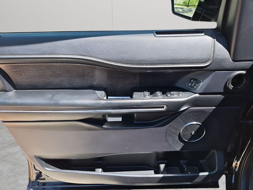 Used Car 2019 Ford Expedition Max  Limited For Sale Under $25,000 In Austin, Texas