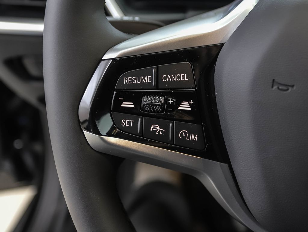 Thumbnail: 2026 BMW i4 - 12