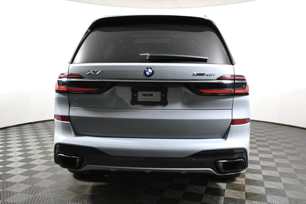Thumbnail: 2026 BMW X7 - 6